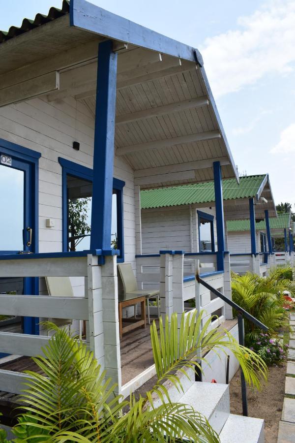 Agonda Island View Hotel Exterior photo