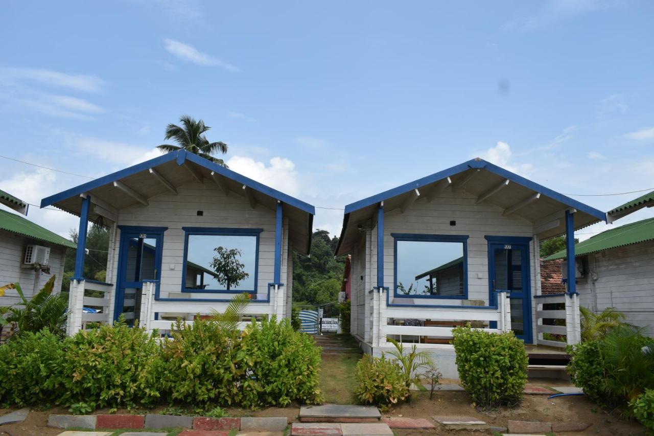 Agonda Island View Hotel Exterior photo